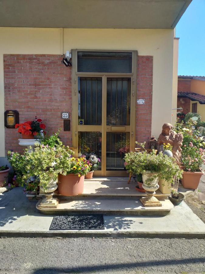 Guest House Edera Σαν Τζιμινιάνο Εξωτερικό φωτογραφία